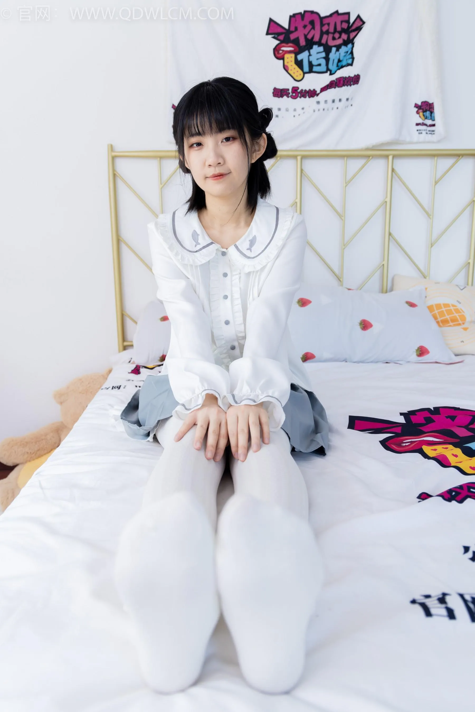 物恋传媒 NO.1528 暗月-夏日葡萄 [151P]插图2